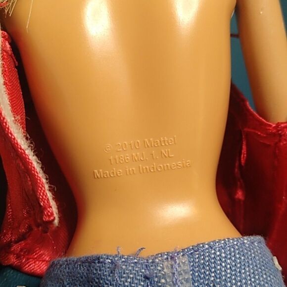 2010 Mattel Barbie Doll with Red Top and Purple Pants Gray Heels - Picture 2 of 3